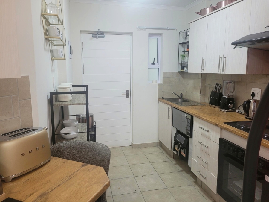 2 Bedroom Property for Sale in Stellendale Western Cape